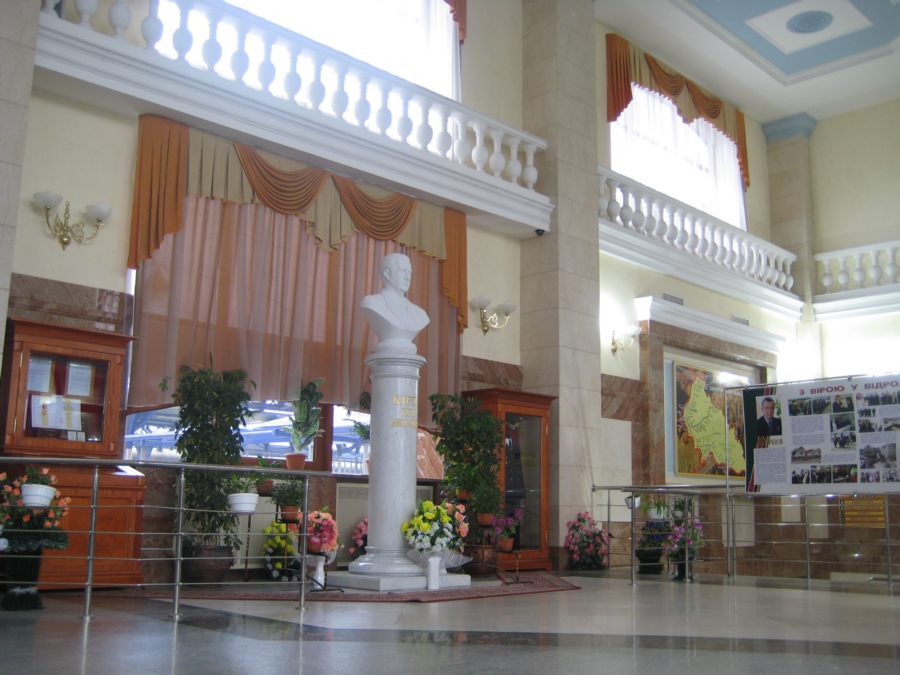  .   .  <a href=http://www.umoloda.kiev.ua/number/583/176/21126/></a>.